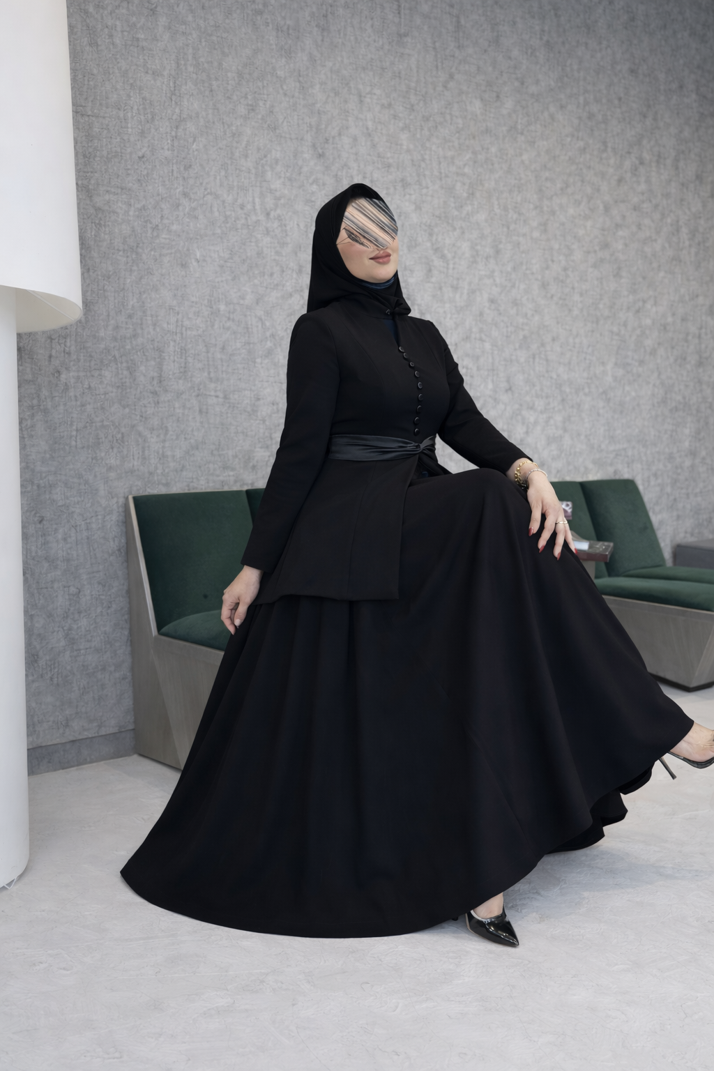 عباية ستايل بدلة